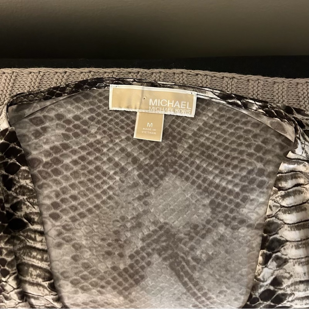 Michael Kors snakeskin Print V-Neck Dress - Picture 2 of 4